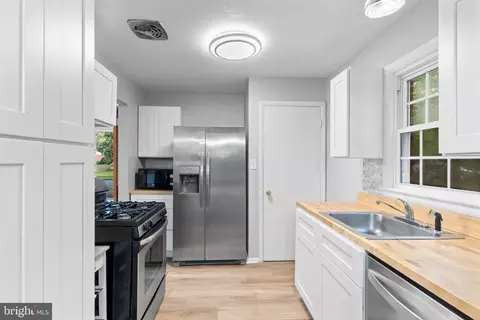 Other - 6705 Jerome St, Springfield, VA 22150 photo 4 of 14