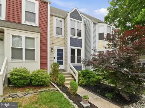 5907 Sir Cambridge Way, Alexandria, VA 22315