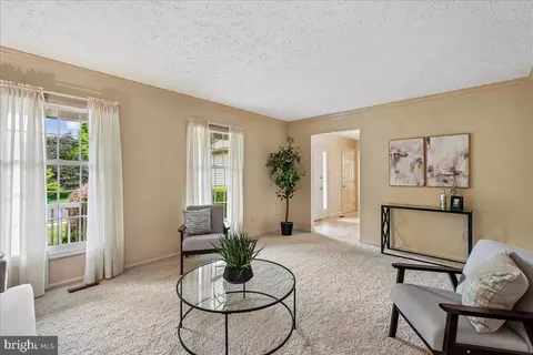 Living - 12651 Thunder Chase Dr, Reston, VA 20191 photo 3 of 8