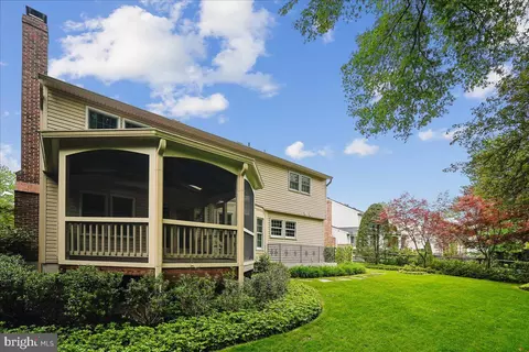 Exterior - 12651 Thunder Chase Dr, Reston, VA 20191 photo 7 of 9