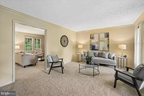 Living - 12651 Thunder Chase Dr, Reston, VA 20191 photo 2 of 8