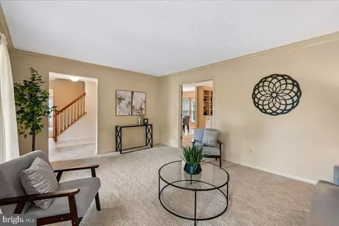 Living - 12651 Thunder Chase Dr, Reston, VA 20191 photo 4 of 8
