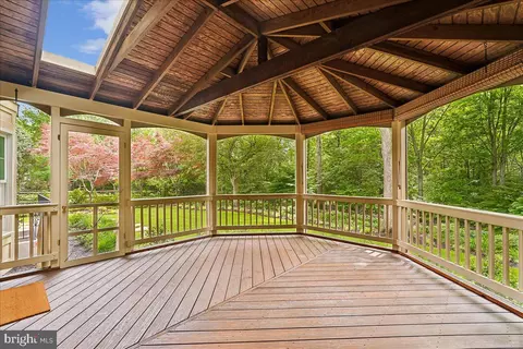 Exterior - 12651 Thunder Chase Dr, Reston, VA 20191 photo 3 of 9