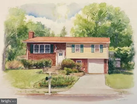 504 Fillmore St, Herndon, VA 20170