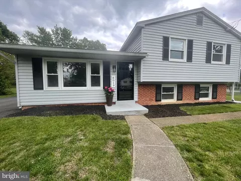8019 Beckner Ct, Alexandria, VA 22309