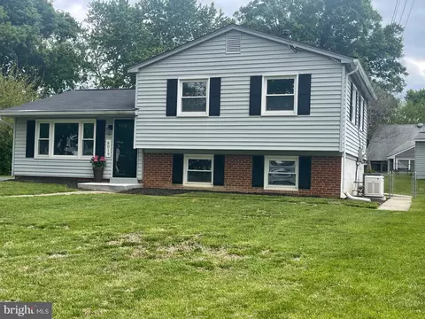 8019 Beckner Ct, Alexandria, VA 22309
