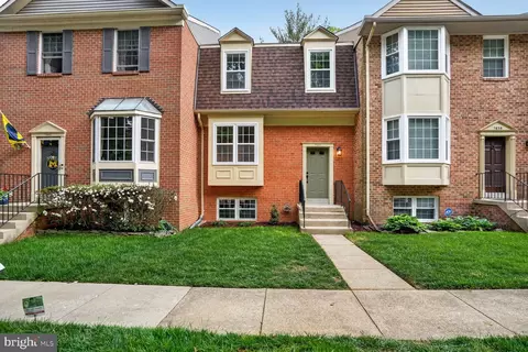 7837 Wintercress Ln, Springfield, VA 22152