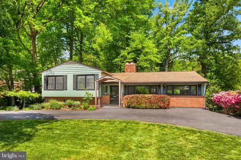 6354 Lyric Ln, Falls Church, VA 22044