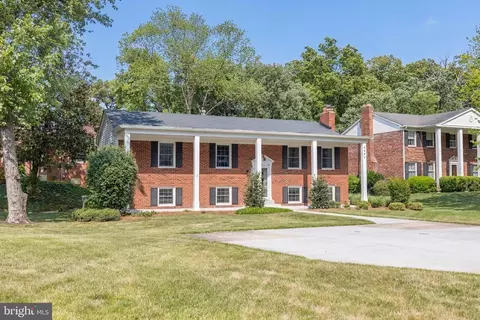 4404 Arcross Ct, Alexandria, VA 22310