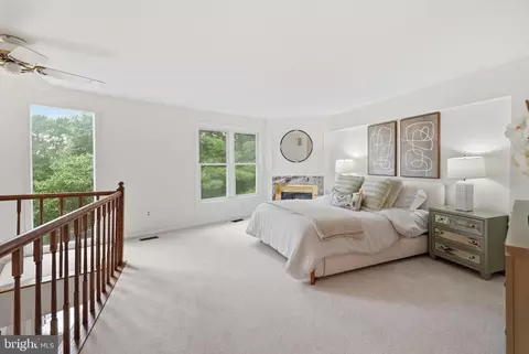Bedroom - 1686 Oaktree Ct, Reston, VA 20194 photo 2 of 4