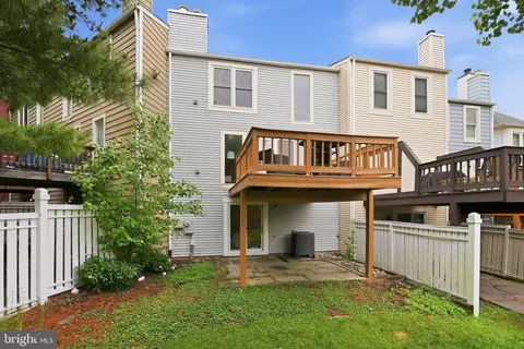 Exterior - 1686 Oaktree Ct, Reston, VA 20194 photo 7 of 8