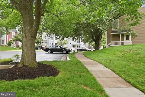 Exterior - 1686 Oaktree Ct, Reston, VA 20194 photo 2 of 8