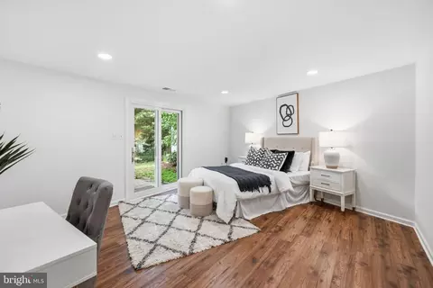 Bedroom - 1686 Oaktree Ct, Reston, VA 20194 photo 3 of 4