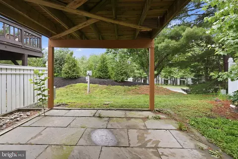 Exterior - 1686 Oaktree Ct, Reston, VA 20194 photo 3 of 8