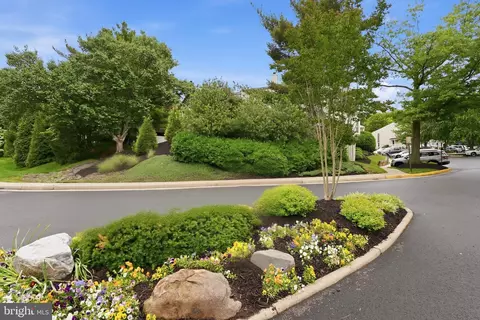 Other - 1686 Oaktree Ct, Reston, VA 20194 photo 8 of 9