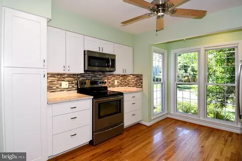 Kitchen - 6730 Anders Ter, Springfield, VA 22151 photo 2 of 4