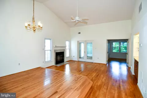 Living - 6730 Anders Ter, Springfield, VA 22151 photo 3 of 5