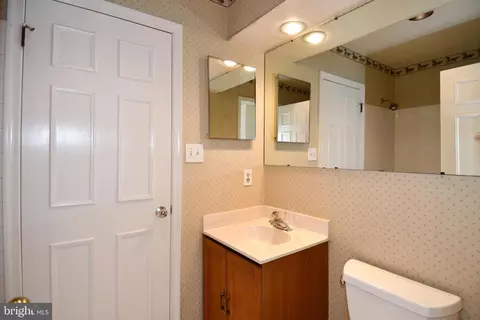 Bath - 6730 Anders Ter, Springfield, VA 22151 photo 1 of 3