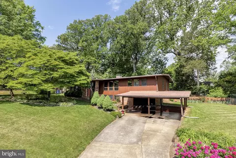 3018 Pine Spring Rd, Falls Church, VA 22042