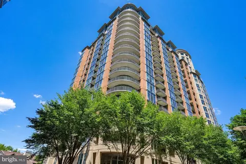 8220 Crestwood Hts #1517, Mclean, VA 22102