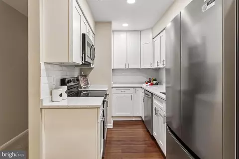 Kitchen - 5907 D Noblestown Rd, Springfield, VA 22152 photo 1 of 4