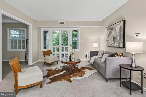 Living - 5907 D Noblestown Rd, Springfield, VA 22152 photo 2 of 2