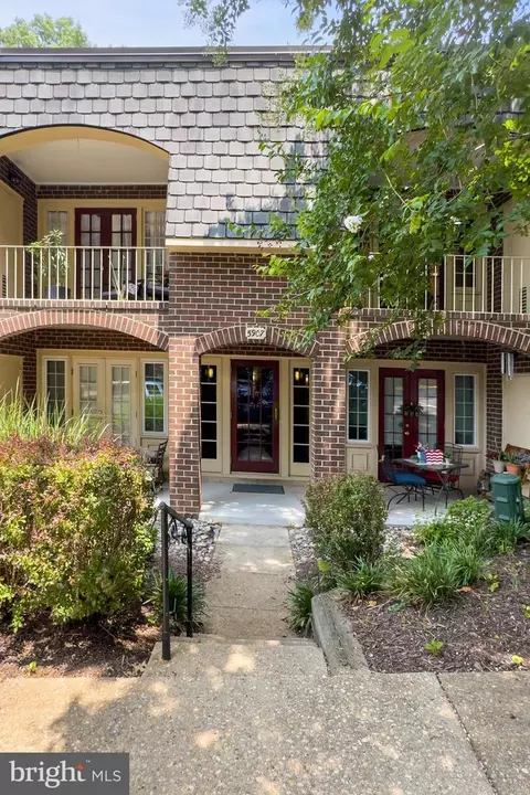Exterior - 5907 D Noblestown Rd, Springfield, VA 22152 photo 2 of 11