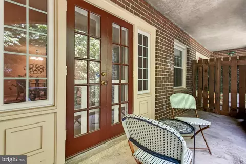 Exterior - 5907 D Noblestown Rd, Springfield, VA 22152 photo 5 of 11
