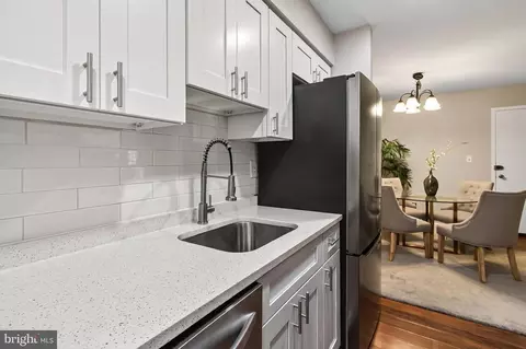 Kitchen - 5907 D Noblestown Rd, Springfield, VA 22152 photo 4 of 4