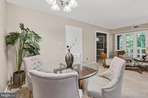 Dining - 5907 D Noblestown Rd, Springfield, VA 22152 photo 2 of 3