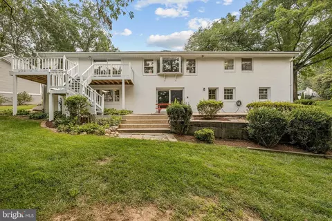 Exterior - 7842 Doane Ct, Springfield, VA 22152 photo 4 of 10