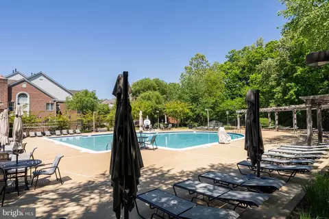 Exterior - 12076 Kinsley Pl, Reston, VA 20190 photo 5 of 8