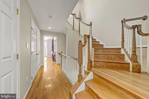 Entry Way - 12076 Kinsley Pl, Reston, VA 20190 photo 5 of 6