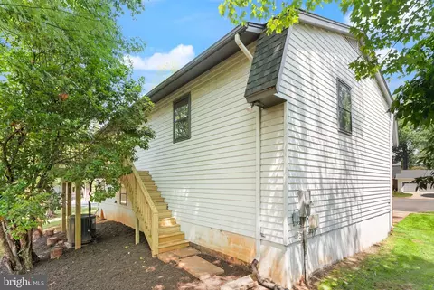 Other - 8803 Hayload Ct, Springfield, VA 22153 photo 12 of 14