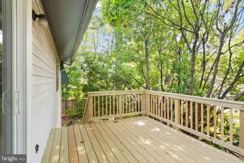 Exterior - 8803 Hayload Ct, Springfield, VA 22153 photo 5 of 7