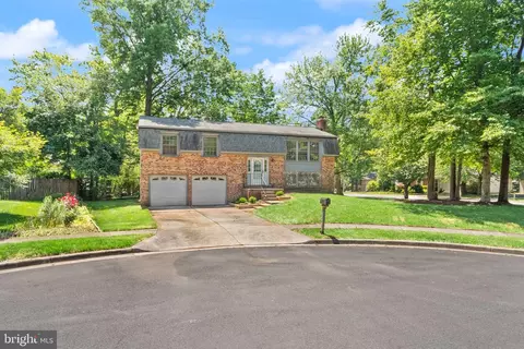 Exterior - 8803 Hayload Ct, Springfield, VA 22153 photo 2 of 7