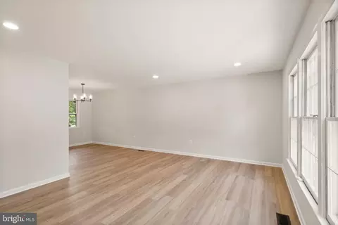 Living - 8803 Hayload Ct, Springfield, VA 22153 photo 2 of 12