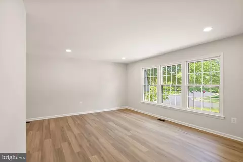 Living - 8803 Hayload Ct, Springfield, VA 22153 photo 1 of 12