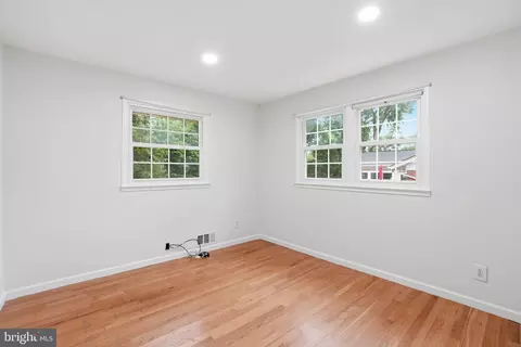 Other - 5304 Pillow Ln, Springfield, VA 22151 photo 4 of 13
