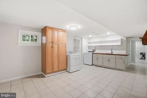 Other - 5304 Pillow Ln, Springfield, VA 22151 photo 8 of 13