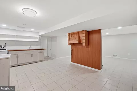 Other - 5304 Pillow Ln, Springfield, VA 22151 photo 9 of 13