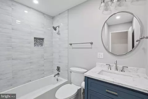 Bath - 5304 Pillow Ln, Springfield, VA 22151 photo 1 of 2