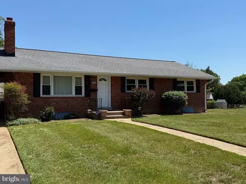 4515 Kling Dr, Alexandria, VA 22312