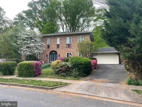 1502 Highwood Dr, Mclean, VA 22101