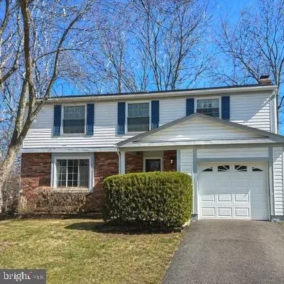 15247 Louis Mill Dr, Chantilly, VA 20151