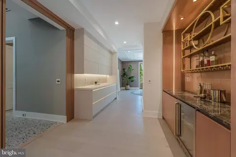 Entry Way - 7841 Old Dominion Dr, Mclean, VA 22102 photo 6 of 20
