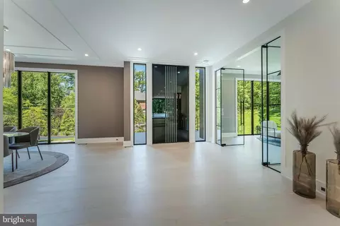 Entry Way - 7841 Old Dominion Dr, Mclean, VA 22102 photo 1 of 20