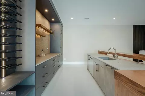 Entry Way - 7841 Old Dominion Dr, Mclean, VA 22102 photo 19 of 20