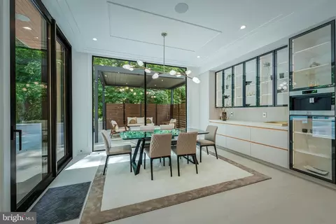 Dining - 7841 Old Dominion Dr, Mclean, VA 22102 photo 3 of 5