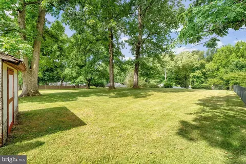 Exterior - 7618 Highland St, Springfield, VA 22150 photo 13 of 23